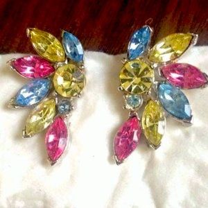 vintage rhinestone clip on earrings